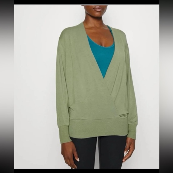 ATHLETA EUCALYPTUS OLIVE PURANA V-NECK WRAP SWEATSHIRT SWEATER 
Size Large - Picture 3 of 12